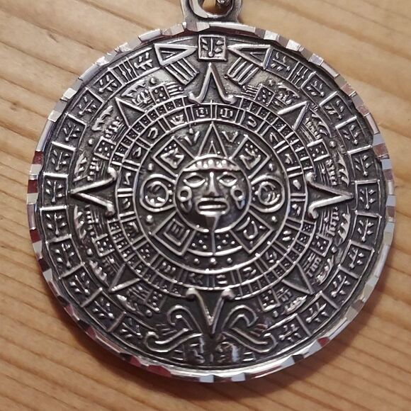 Silver Aztec Calendar necklace black cord pendant sun necklace sterling silver - Picture 5 of 5